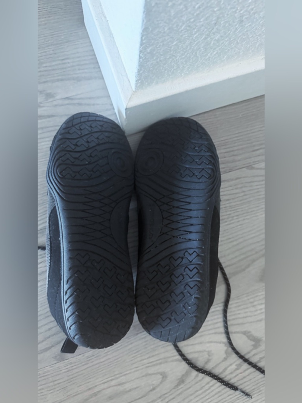 Women’s Xero 360 Sneakers - Picture 5 of 7